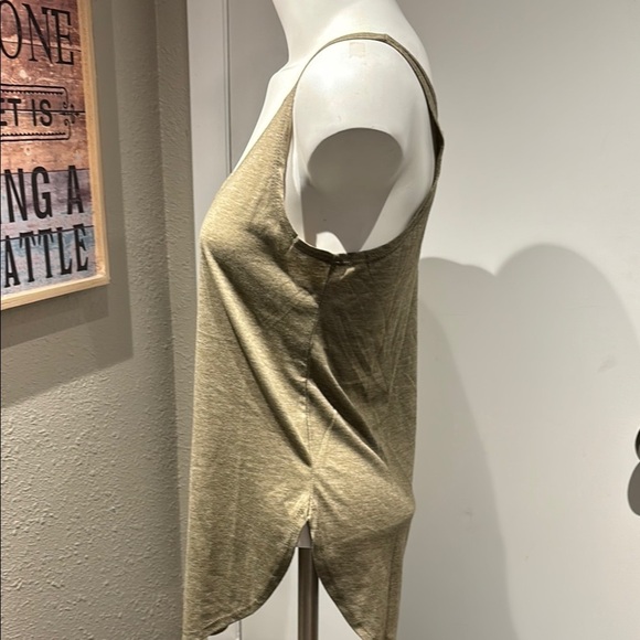 Women's Tan Sleeveless Top - Picture 2 of 8